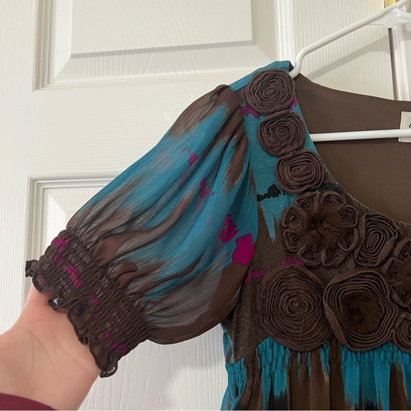 Beige by Eci Floral Rosette Y2K Tie Dye Chiffon Babydoll Blouse Size Medium - Picture 2 of 11